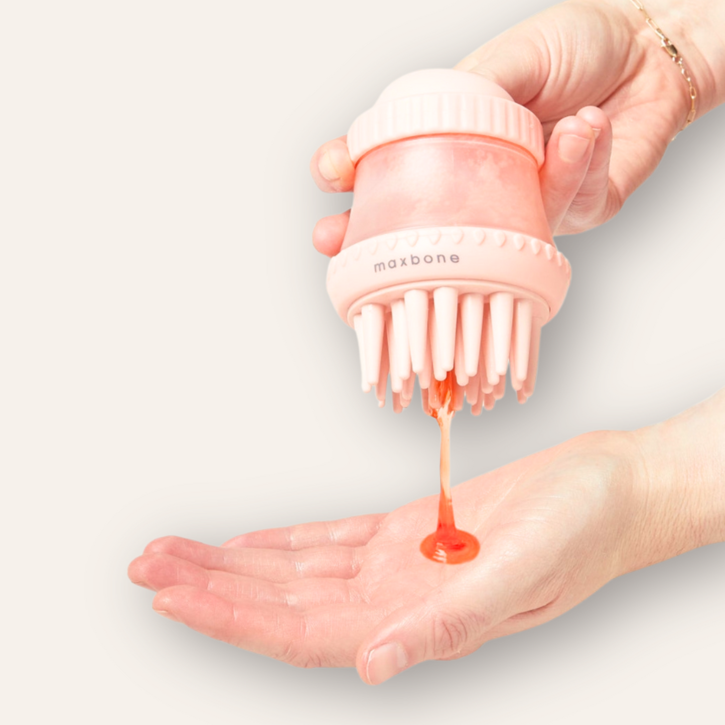 Deep Cleanse Shampoo Dispensing Brush